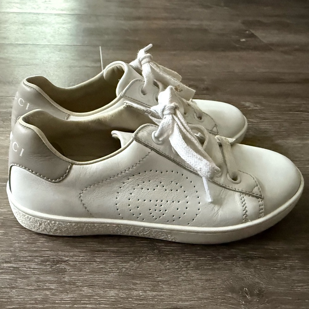 Toddler GUCCI sneakers sz 29